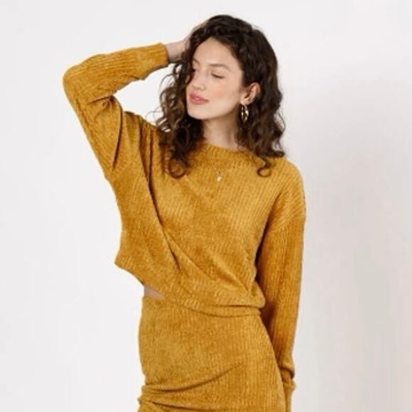 Band of the Free Russel Ribbed Velvet Sweater in Gold - Picture 1 of 9